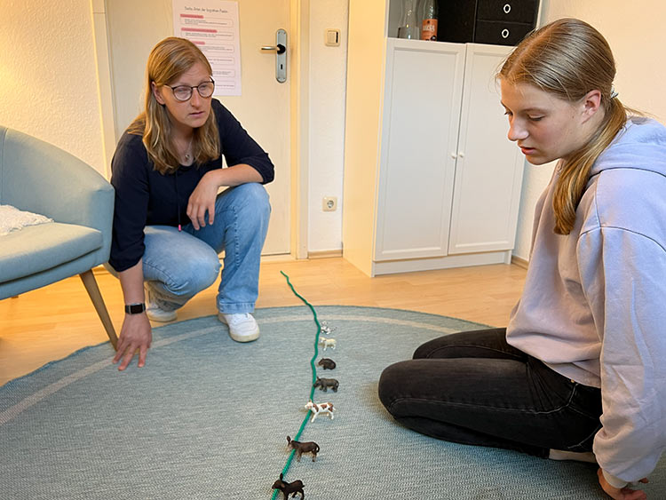 Carina mit Jugendlicher